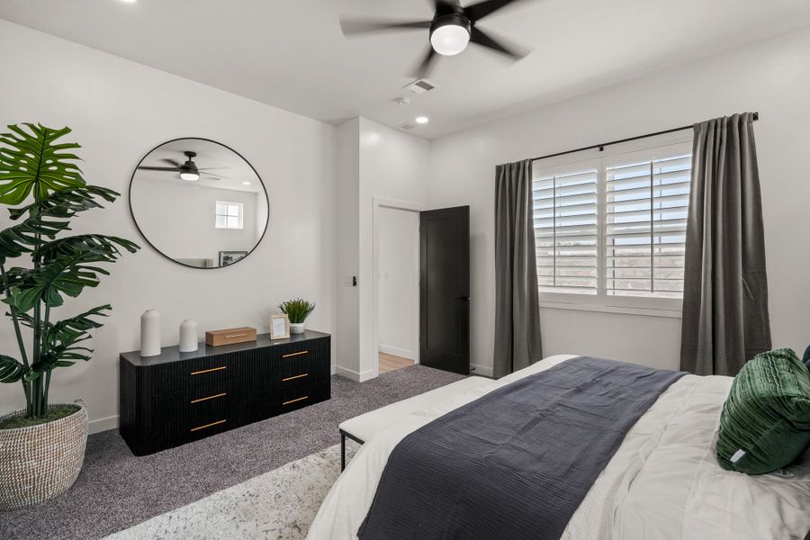 Furnished interior view inside a new home in Paseo Del Este Unit 9, El Paso (Image 27).