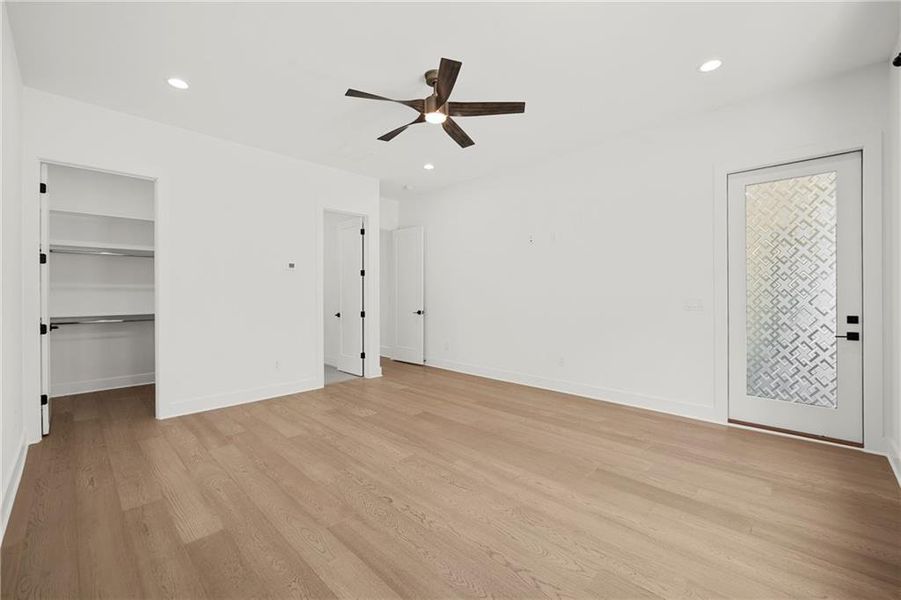 Spacious, unfurnished interior of a new home in , Sugar Hill (Image 23).