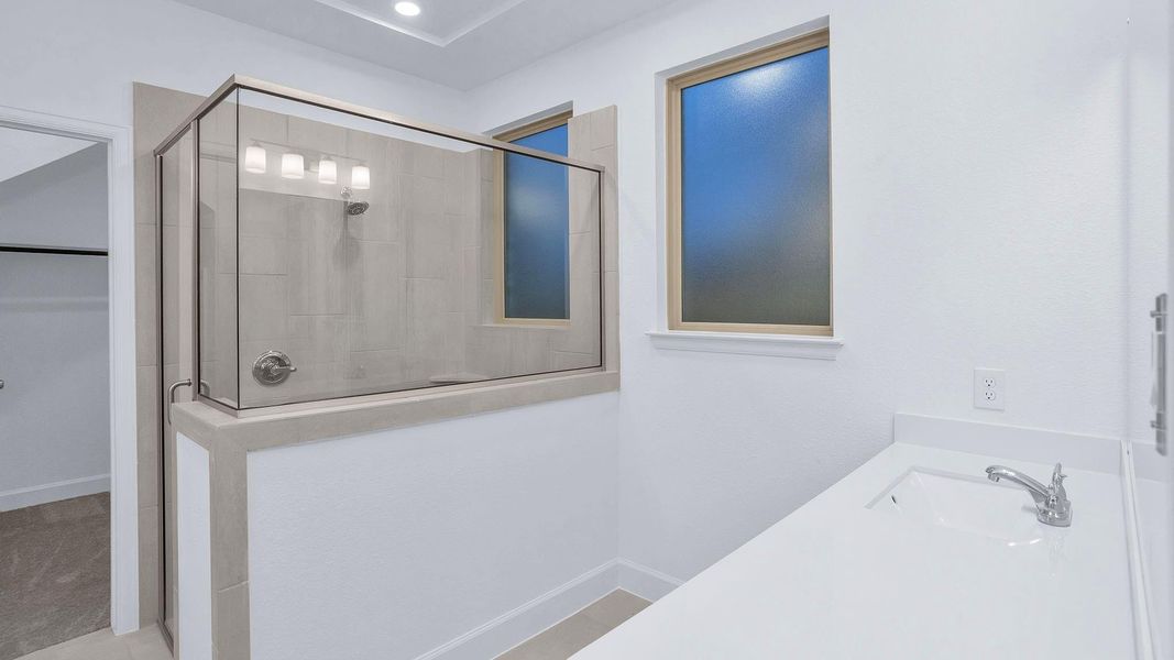 Furnished interior view inside a new home in Woodhavyn 40', Magnolia (Image 5).