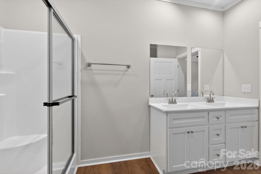 Furnished interior view inside a new home in , Columbus (Image 11).