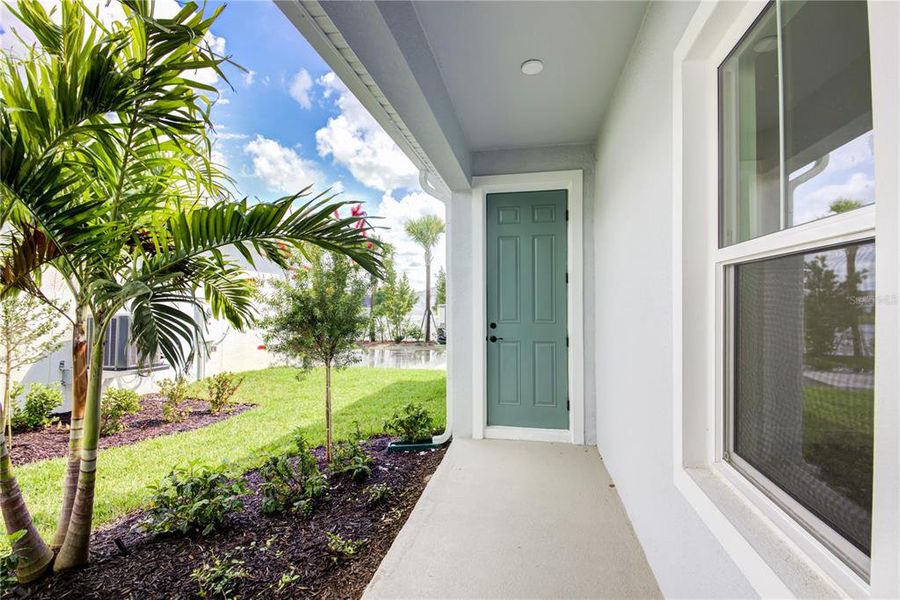 Exterior details and patio area of a home in Bungalow Walk at Lakewood Ranch, Lakewood Ranch (Image 27).