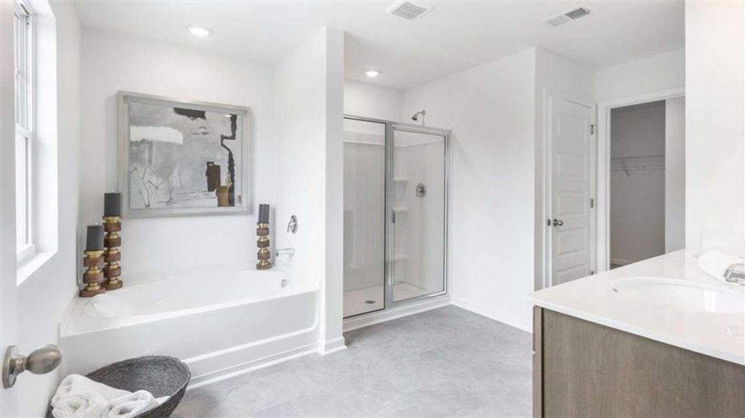 Furnished interior view inside a new home in Barrett Cove, Marietta (Image 7).