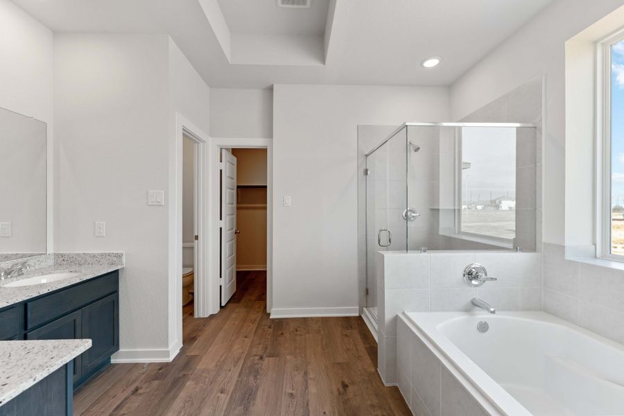 1285 Westfork Drive - Rushmore - Owner's Bath