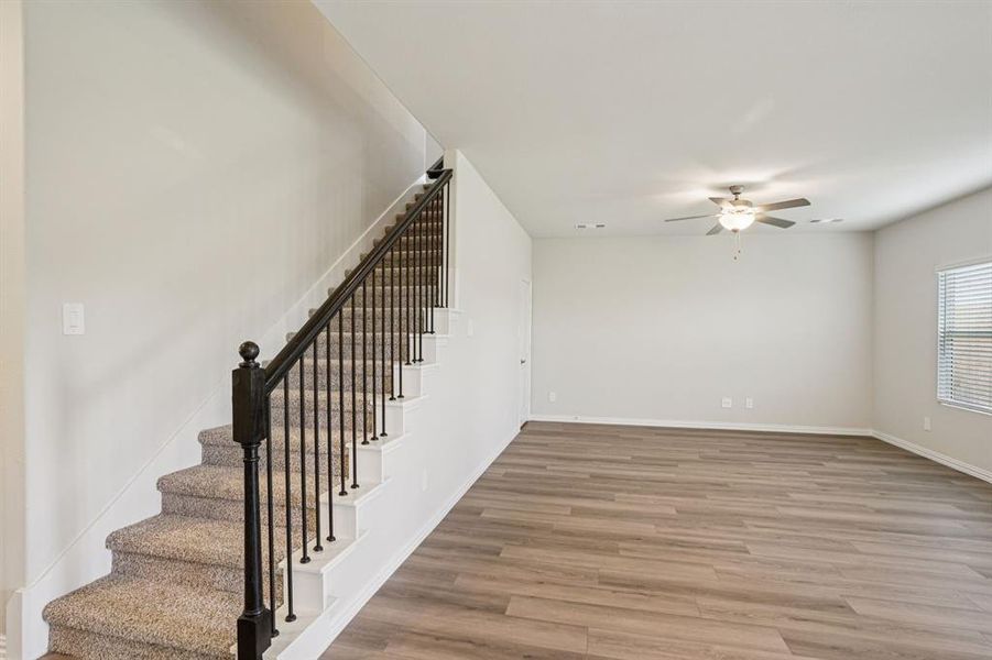 Spacious, unfurnished interior of a new home in Westmoor, Sherman (Image 18).