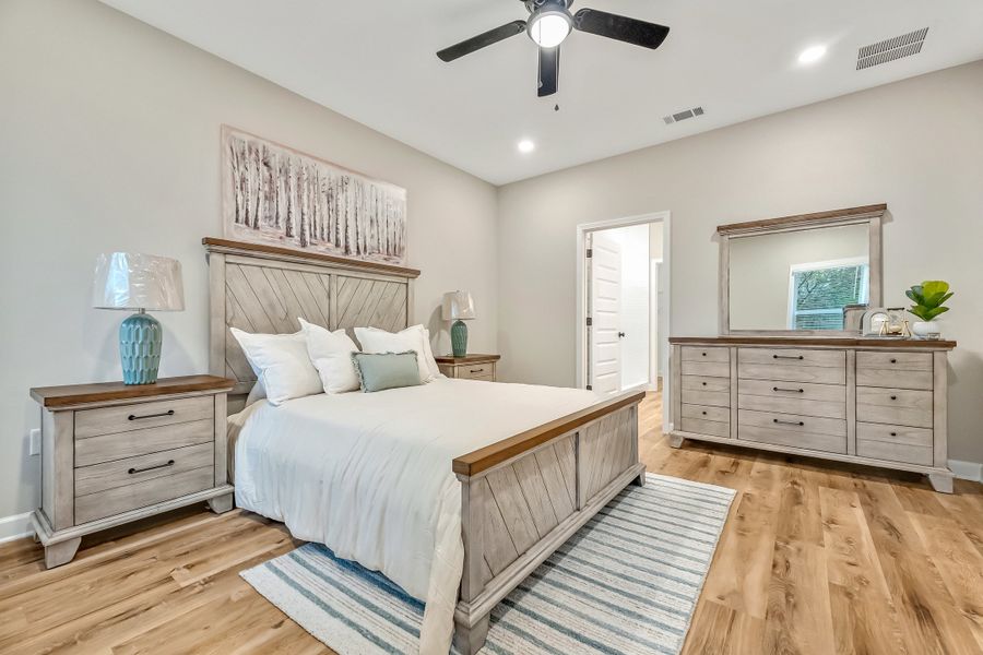 Furnished interior view inside a new home in Barton's Bend, Crestview (Image 42). Furnished interior view inside a new home in Barton's Bend, Crestview (Image 42).