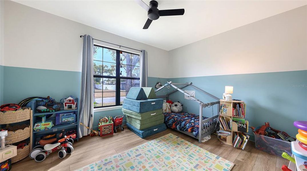 Furnished interior view inside a new home in , Sarasota (Image 37).