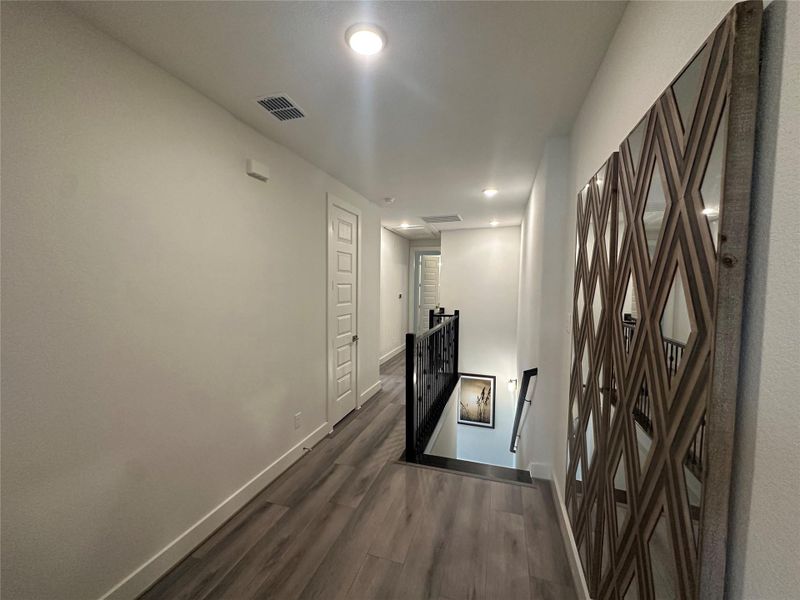 Image 29 of a home in Shady Acres. Image 29 of a home in Shady Acres.