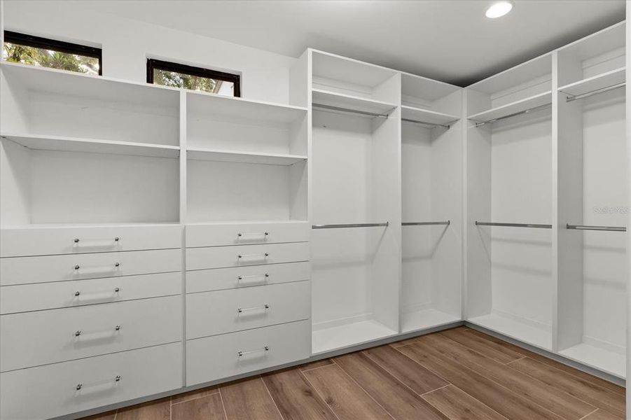 Furnished interior view inside a new home in , Winter Park (Image 16).