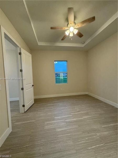 Spacious, unfurnished interior of a new home in , Lehigh Acres (Image 14).