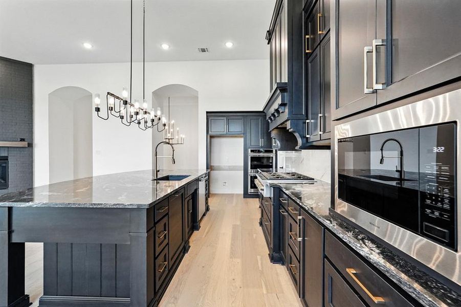 Furnished interior view inside a new home in Saddle Star Estates, Rockwall (Image 6).