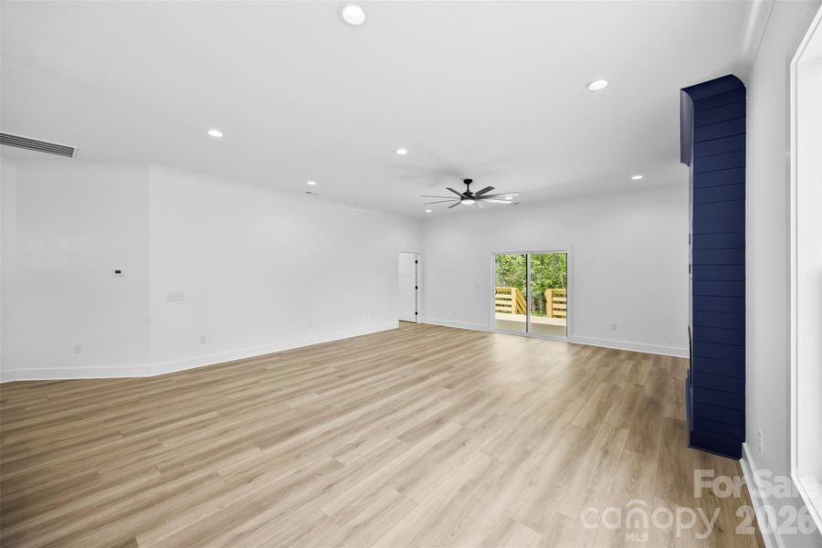Spacious, unfurnished interior of a new home in , Landis (Image 21).