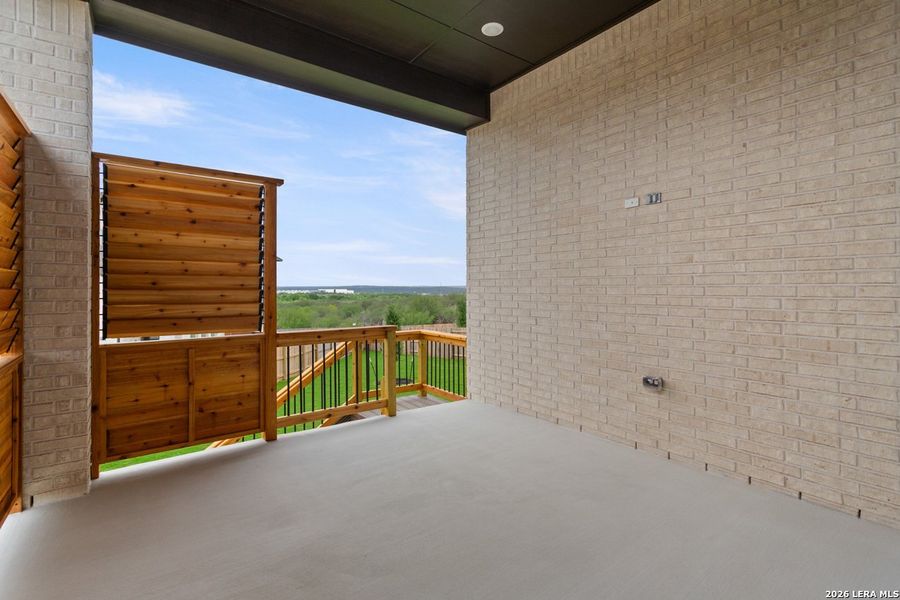 Exterior details and patio area of a home in Homestead, Schertz (Image 18).