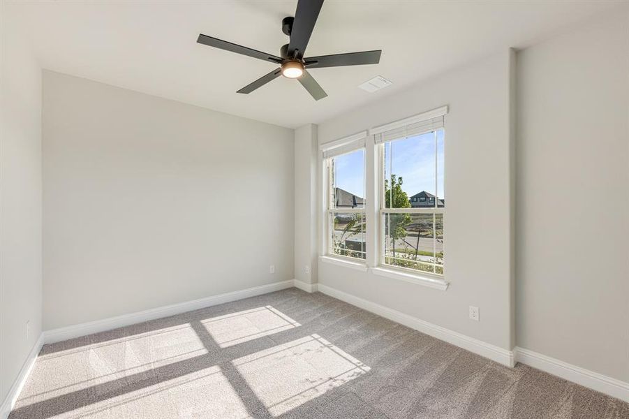 Spacious, unfurnished interior of a new home in Sunrise at Garden Valley 60-79, Waxahachie (Image 33). Spacious, unfurnished interior of a new home in Sunrise at Garden Valley 60-79, Waxahachie (Image 33).