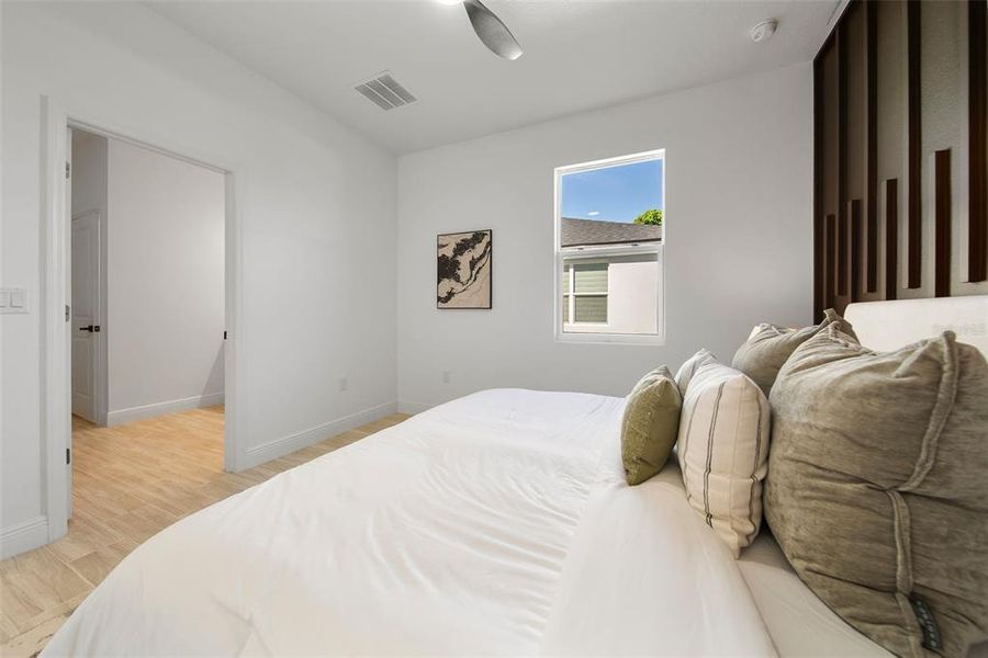 Furnished interior view inside a new home in , Orlando (Image 16).