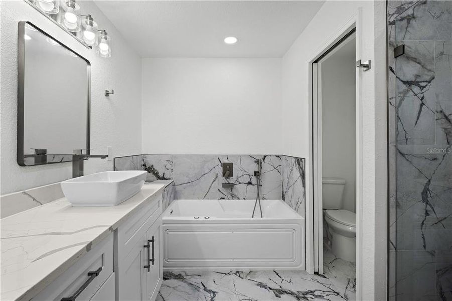 Furnished interior view inside a new home in , Dunnellon (Image 14).