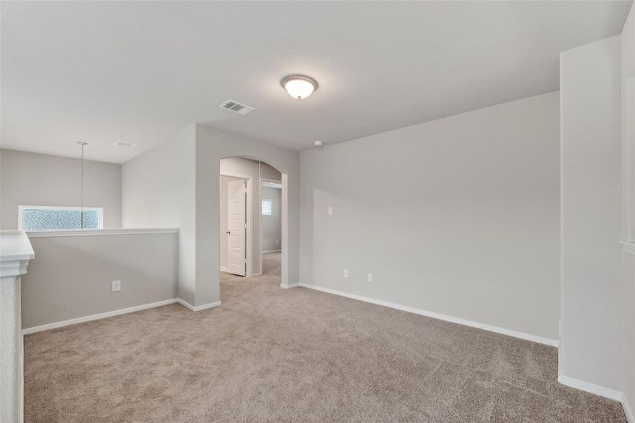 Spacious, unfurnished interior of a new home in Rollingbrook Estates, Baytown (Image 34).