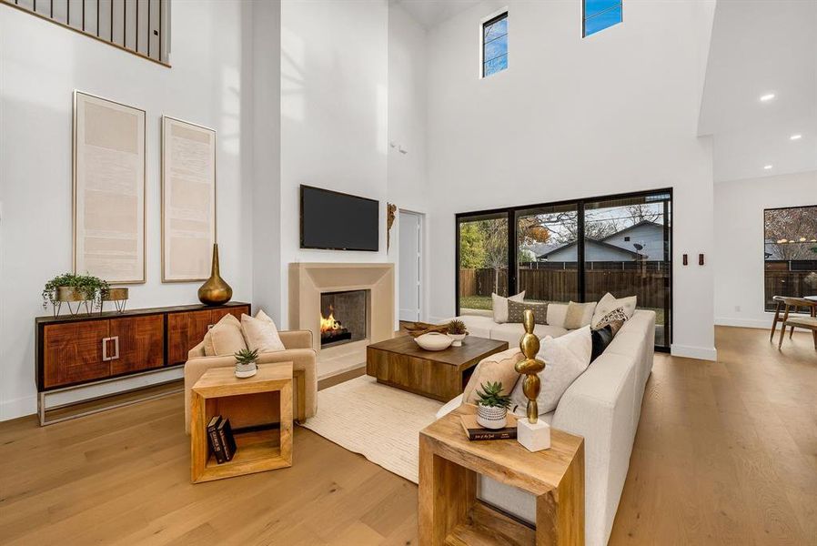 Furnished interior view inside a new home in , Dallas (Image 12).