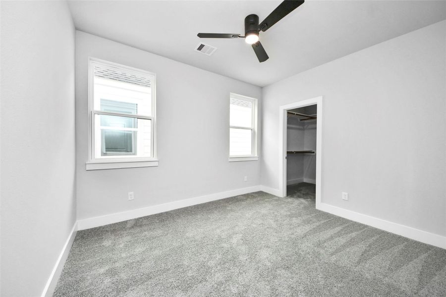 Spacious, unfurnished interior of a new home in , Houston (Image 18).