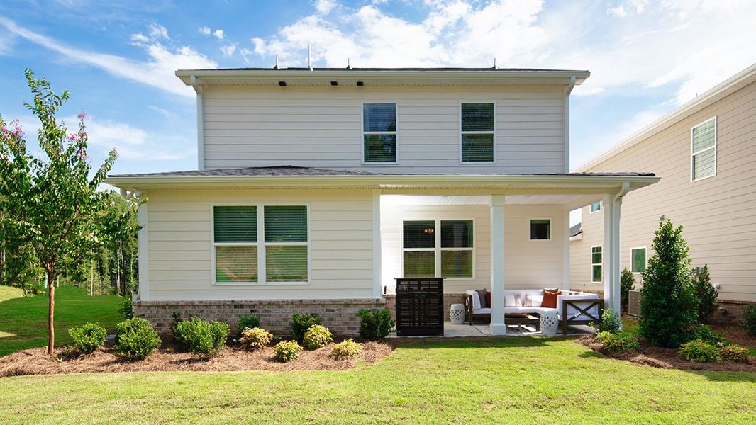 Representative exterior details of a home built from the Cabral by D.R. Horton in Twin Lakes, Hoschton (Image 24).