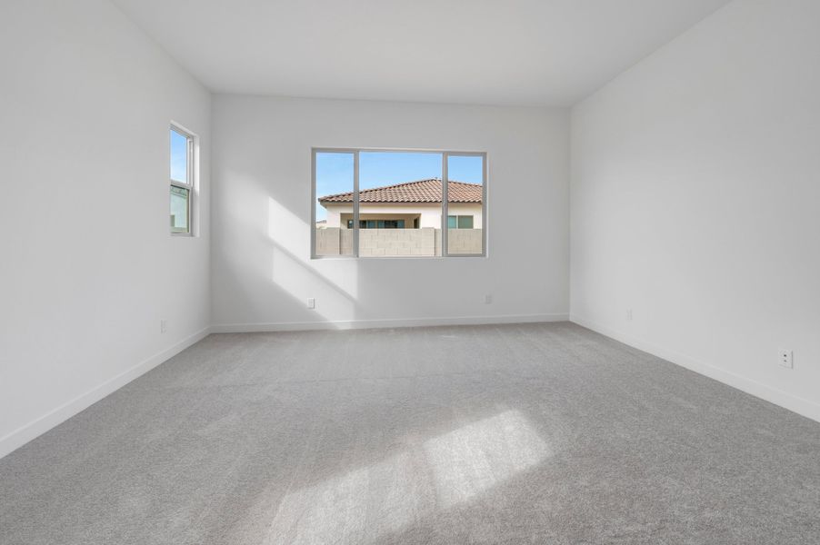 Spacious, unfurnished interior of a new home in Soleo, San Tan Valley (Image 25).