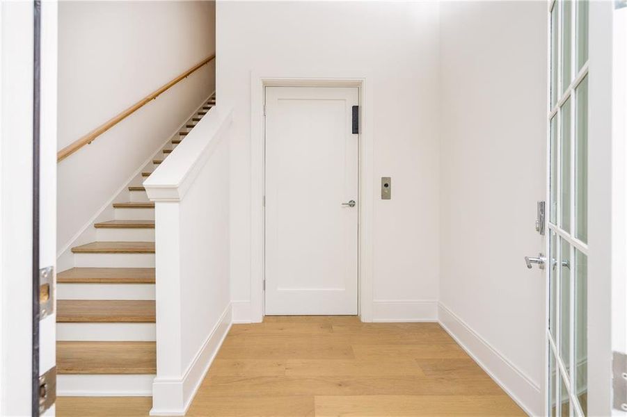 Spacious, unfurnished interior of a new home in 1200 Ponce, Atlanta (Image 7).