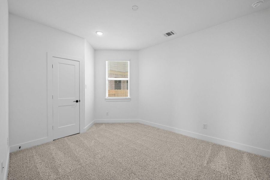 Spacious, unfurnished interior of a new home in Sienna, Missouri City (Image 9). Spacious, unfurnished interior of a new home in Sienna, Missouri City (Image 9).