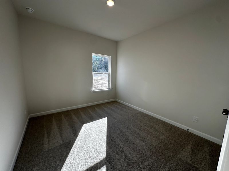 Spacious, unfurnished interior of a new home in Watson Hill, Summerville (Image 10).