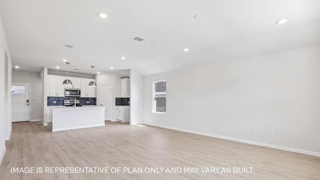 Spacious, unfurnished interior of a new home in Thunder Rock, Marble Falls (Image 23). Spacious, unfurnished interior of a new home in Thunder Rock, Marble Falls (Image 23).
