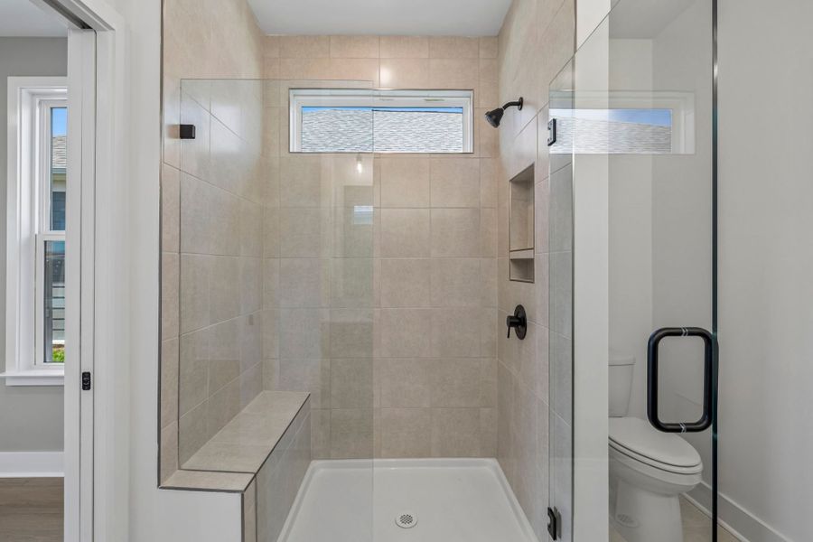 Furnished interior view inside a new home in Del Webb Barton Village, Lebanon (Image 14).