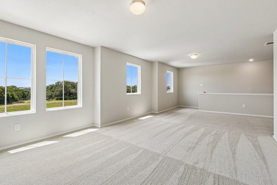 Spacious, unfurnished interior of a new home in Cascade, Liberty Hill (Image 14).