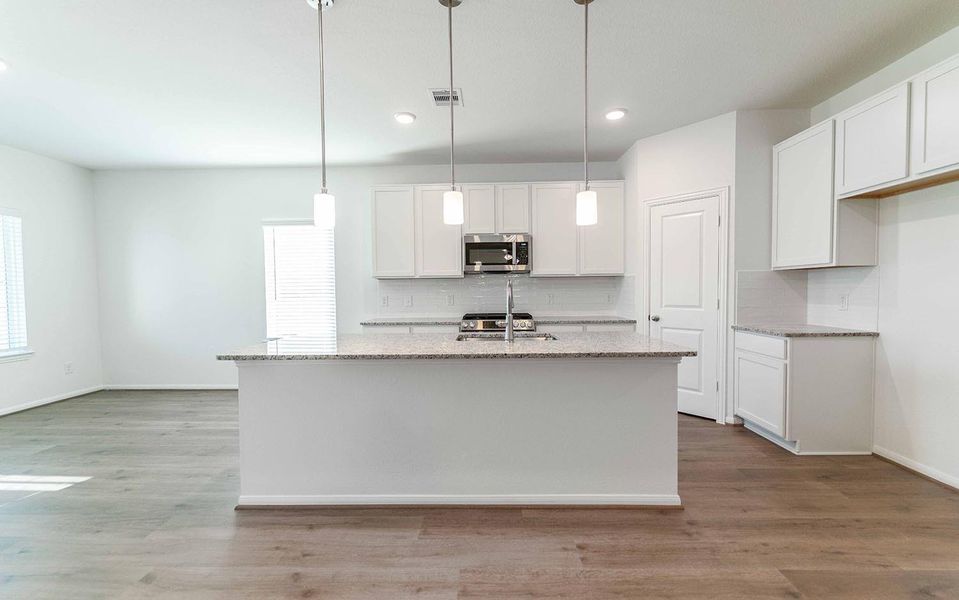 Image 11 of a home in Lago Mar.