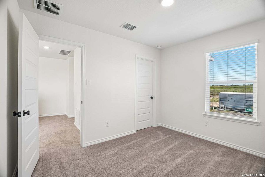 Spacious, unfurnished interior of a new home in Legend Heights - Heritage Collection, New Braunfels (Image 14).