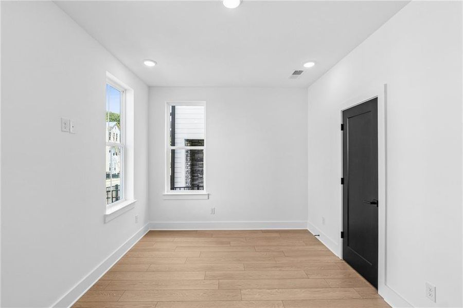 Spacious, unfurnished interior of a new home in Celesta, Scottdale (Image 21). Spacious, unfurnished interior of a new home in Celesta, Scottdale (Image 21).