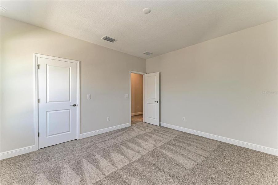 Spacious, unfurnished interior of a new home in Oakfield, Parrish (Image 21).