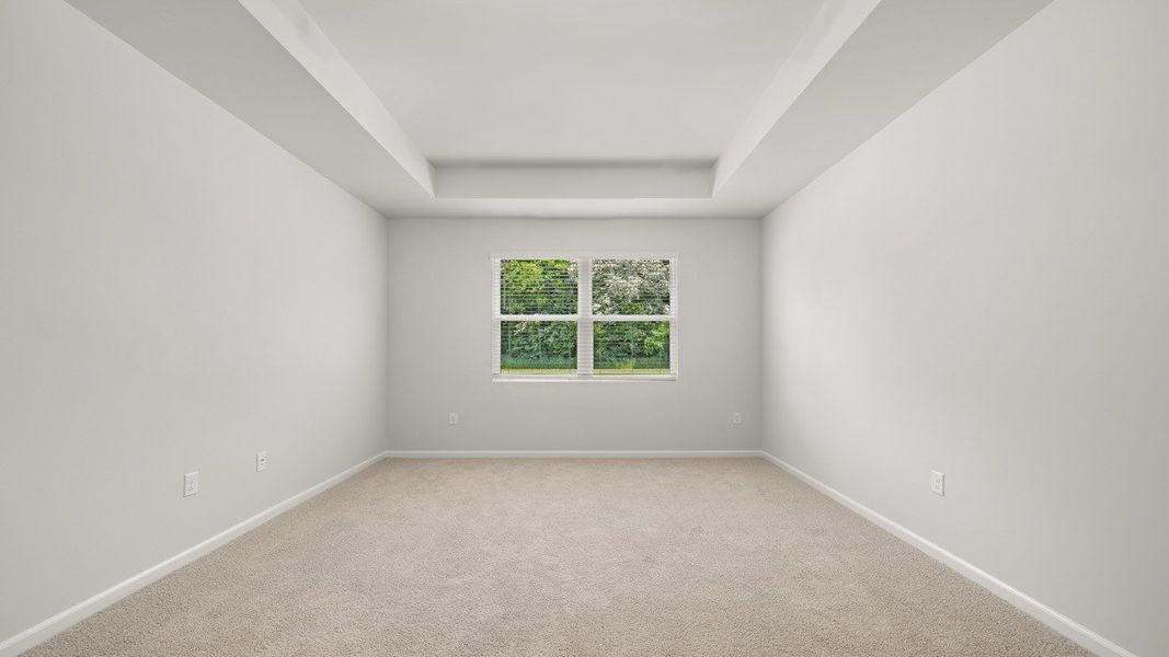 Spacious, unfurnished interior of a new home in Chukker Creek Landing, Aiken (Image 21).