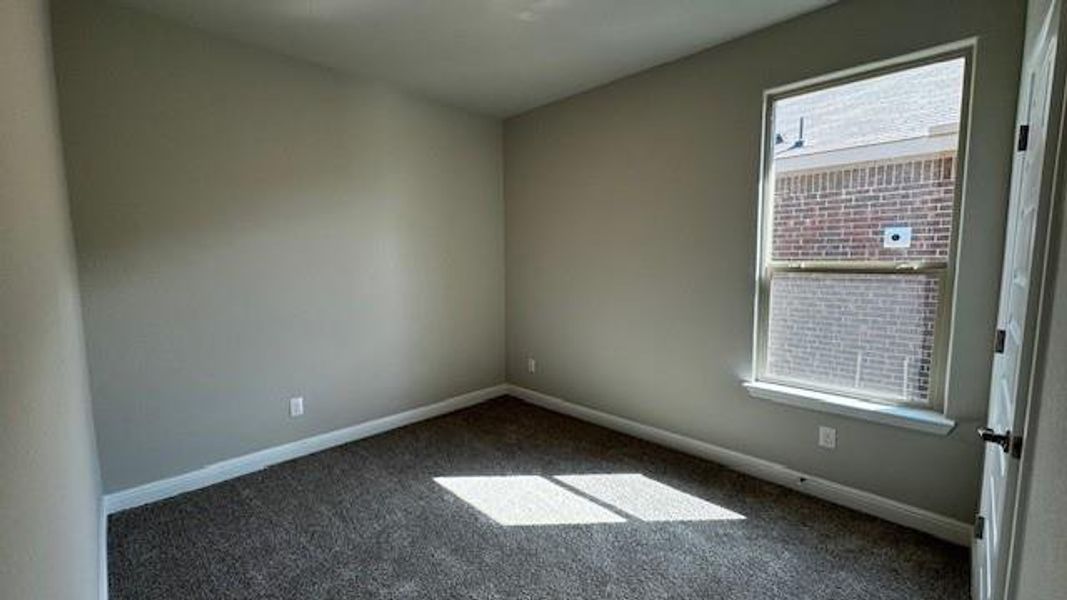 Spacious, unfurnished interior of a new home in Legado, Cleburne (Image 12).