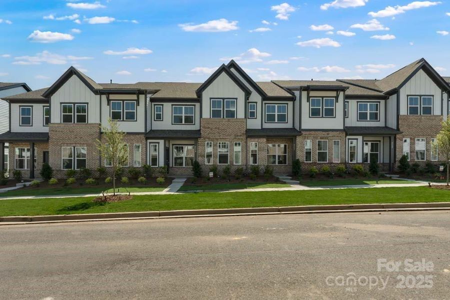 3117 Beacon Heights ~ Ready Now