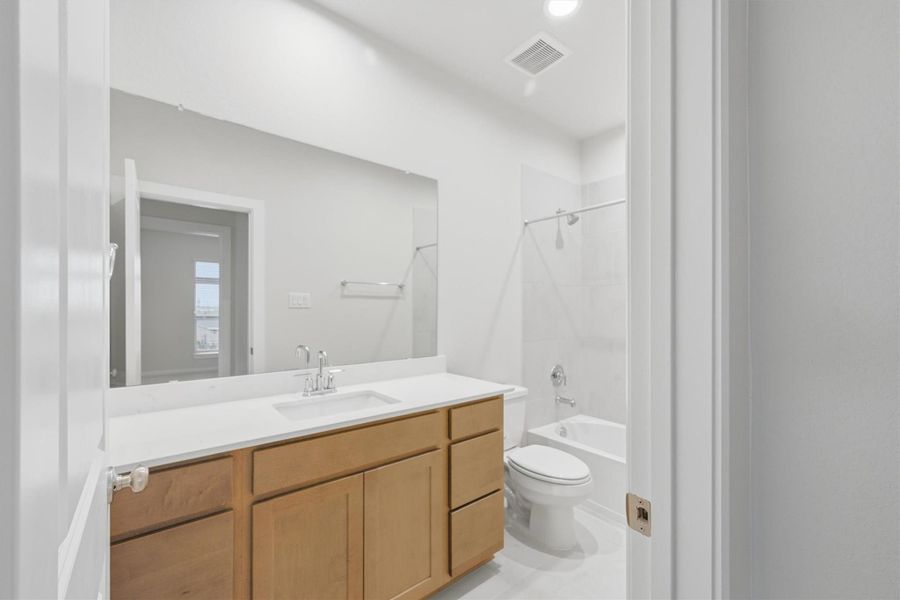 Furnished interior view inside a new home in Canterra Creek  60', Iowa Colony (Image 18).