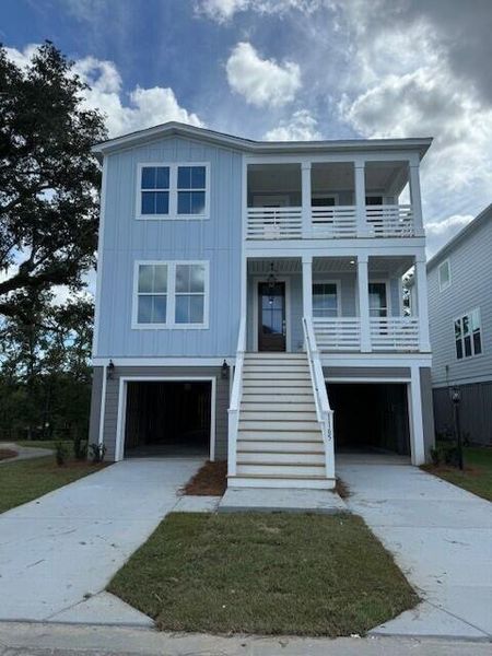Exterior details and patio area of a home in Oak Bluff, Charleston (Image 30). Exterior details and patio area of a home in Oak Bluff, Charleston (Image 30).