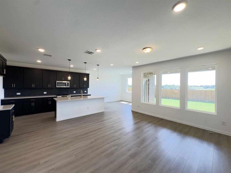 Spacious, unfurnished interior of a new home in Monticello Park, Princeton (Image 34).