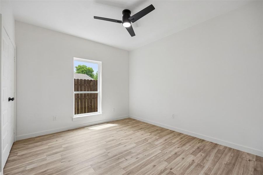 Spacious, unfurnished interior of a new home in , Mesquite (Image 28).