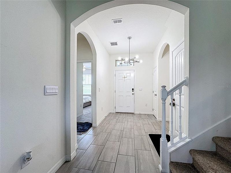 Furnished interior view inside a new home in , Winter Garden (Image 53).