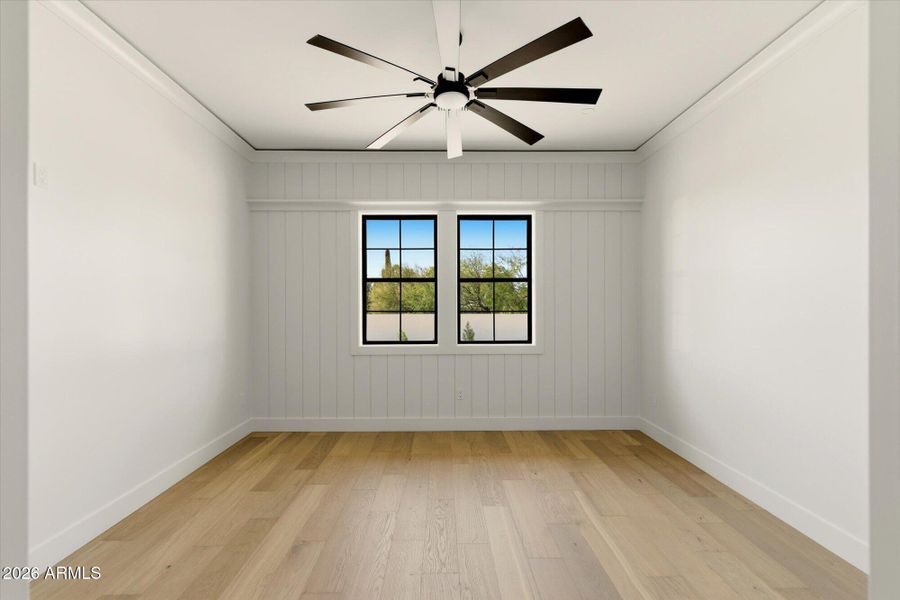 Bedroom w Engineered Hardwood Floors Bedroom w Engineered Hardwood Floors
