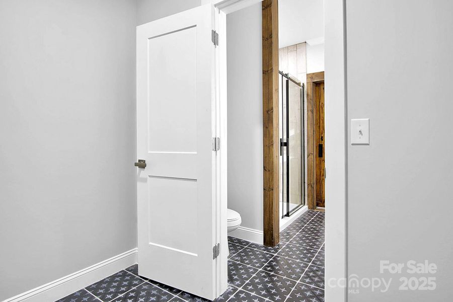 Image 46 of a home in .