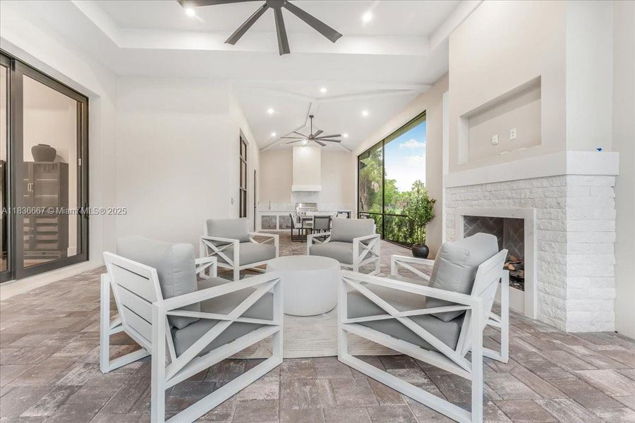 Furnished interior view inside a new home in , Naples (Image 29).