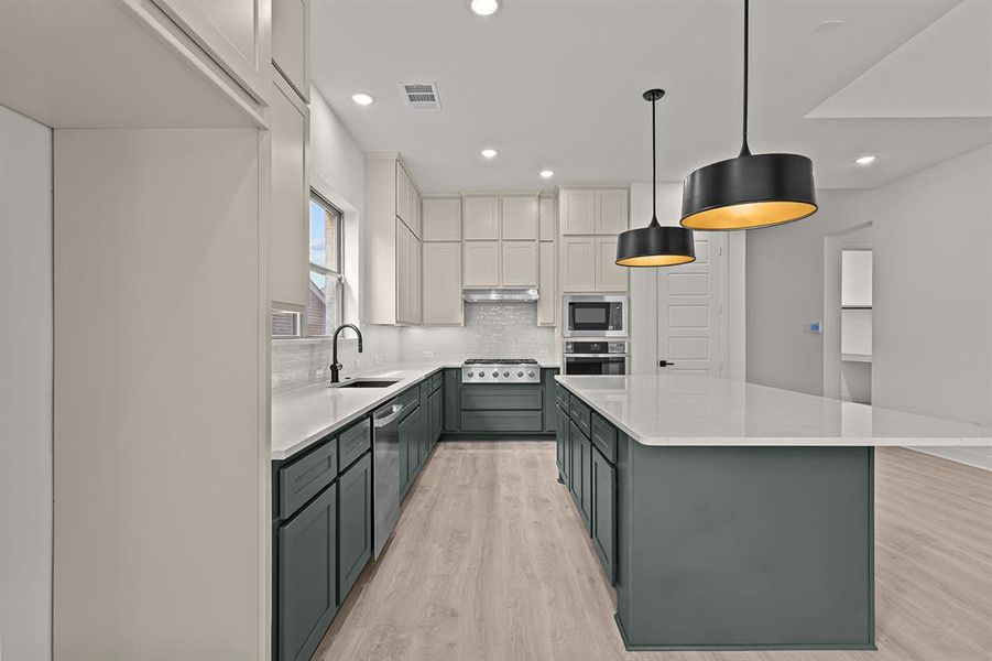 Image 25 of a home in Walsh Classic. Image 25 of a home in Walsh Classic.