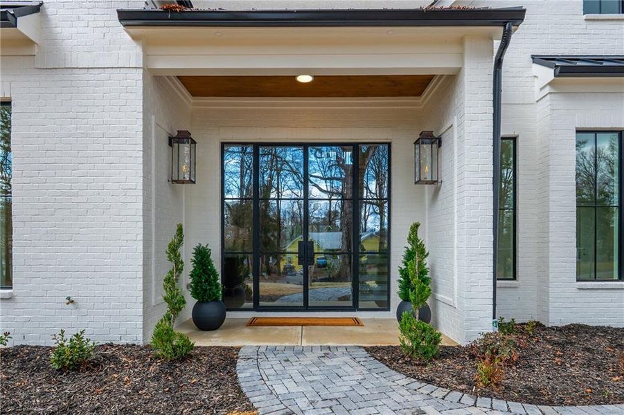 Exterior details and patio area of a home in , Alpharetta (Image 35).