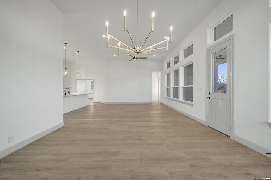 Spacious, unfurnished interior of a new home in Briggs Ranch – Signature Legacy Series, San Antonio (Image 14). Spacious, unfurnished interior of a new home in Briggs Ranch – Signature Legacy Series, San Antonio (Image 14).
