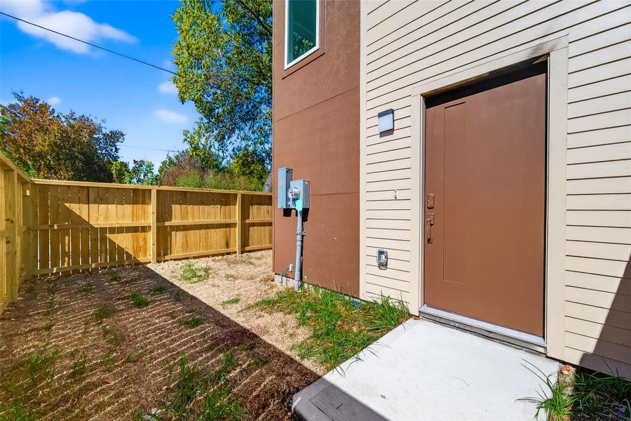 Exterior details and patio area of a home in , Houston (Image 22).