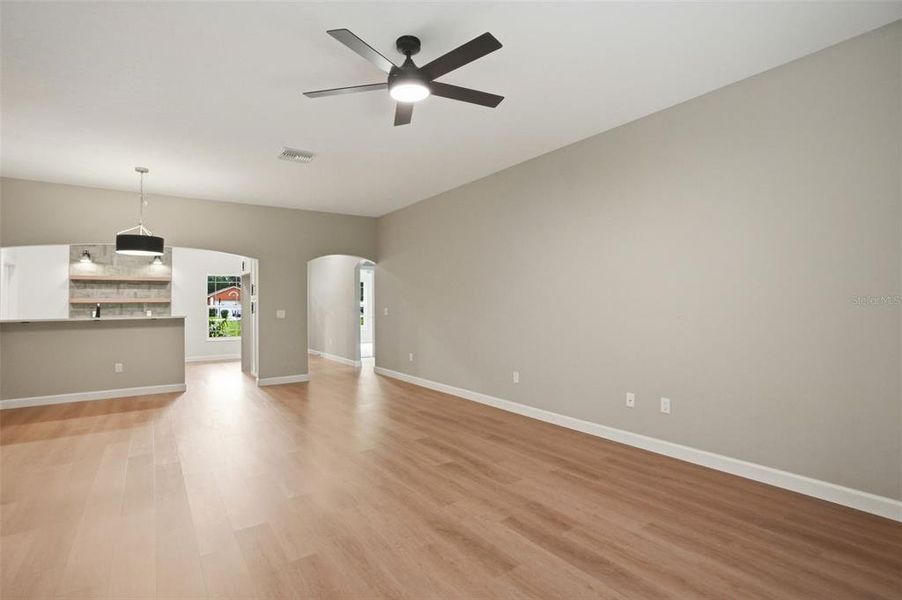 Spacious, unfurnished interior of a new home in , Masaryktown (Image 21).